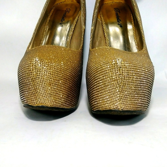 Ankle strap Almond-Toe Heel pump 😍 - Picture 5 of 13